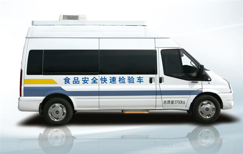 挑選食品安全檢測車廠家，需要注意這3點(diǎn)
