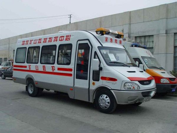 救護(hù)車(chē)購(gòu)買(mǎi)的時(shí)候注意事項(xiàng)有哪些？這一點(diǎn)非常重要01